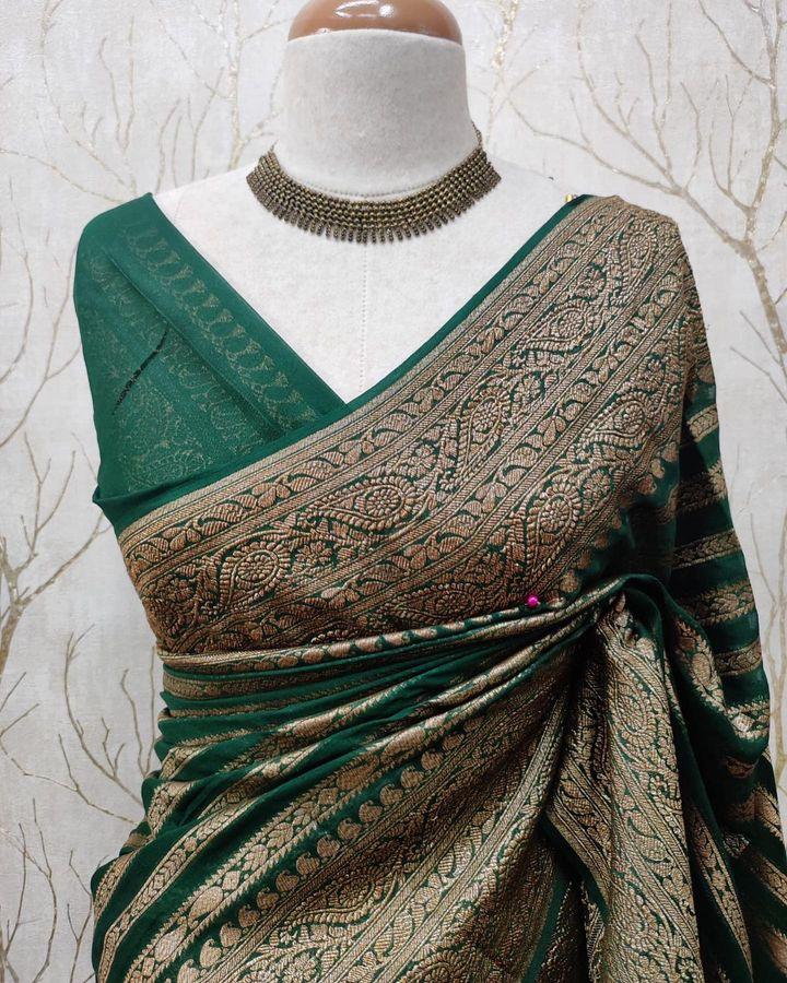 Stylish Dark Green Soft Banarasi Silk Saree With Staring Blouse Piece