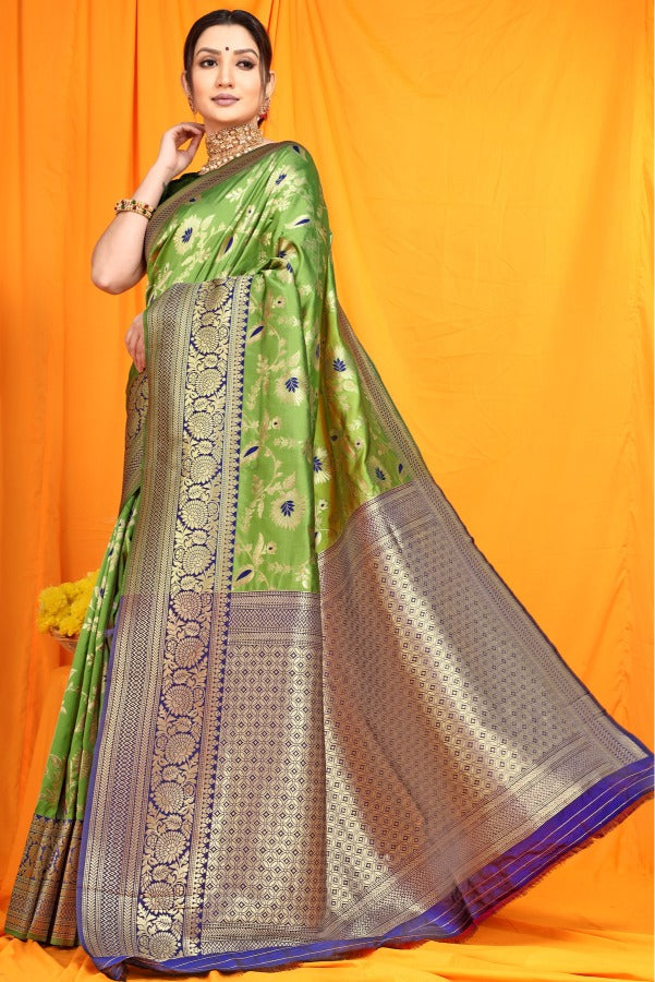Stylish Mehandi Kanjivaram Silk With Tremendous Blouse Piece