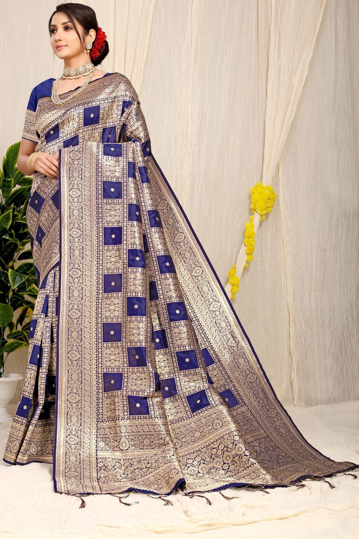Designer Navy Blue Kanjivaram Silk Saree With Glittering Blouse Piece