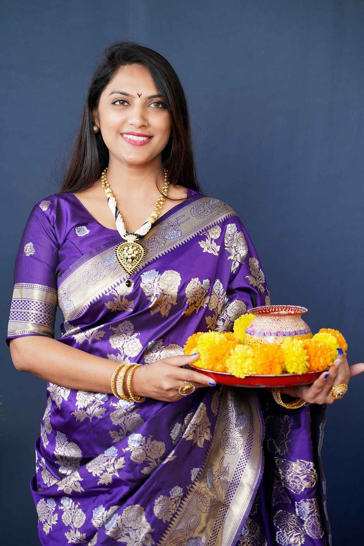 Symmetrical Royal Blue Kanjivaram Silk Saree With Glittering Blouse Piece