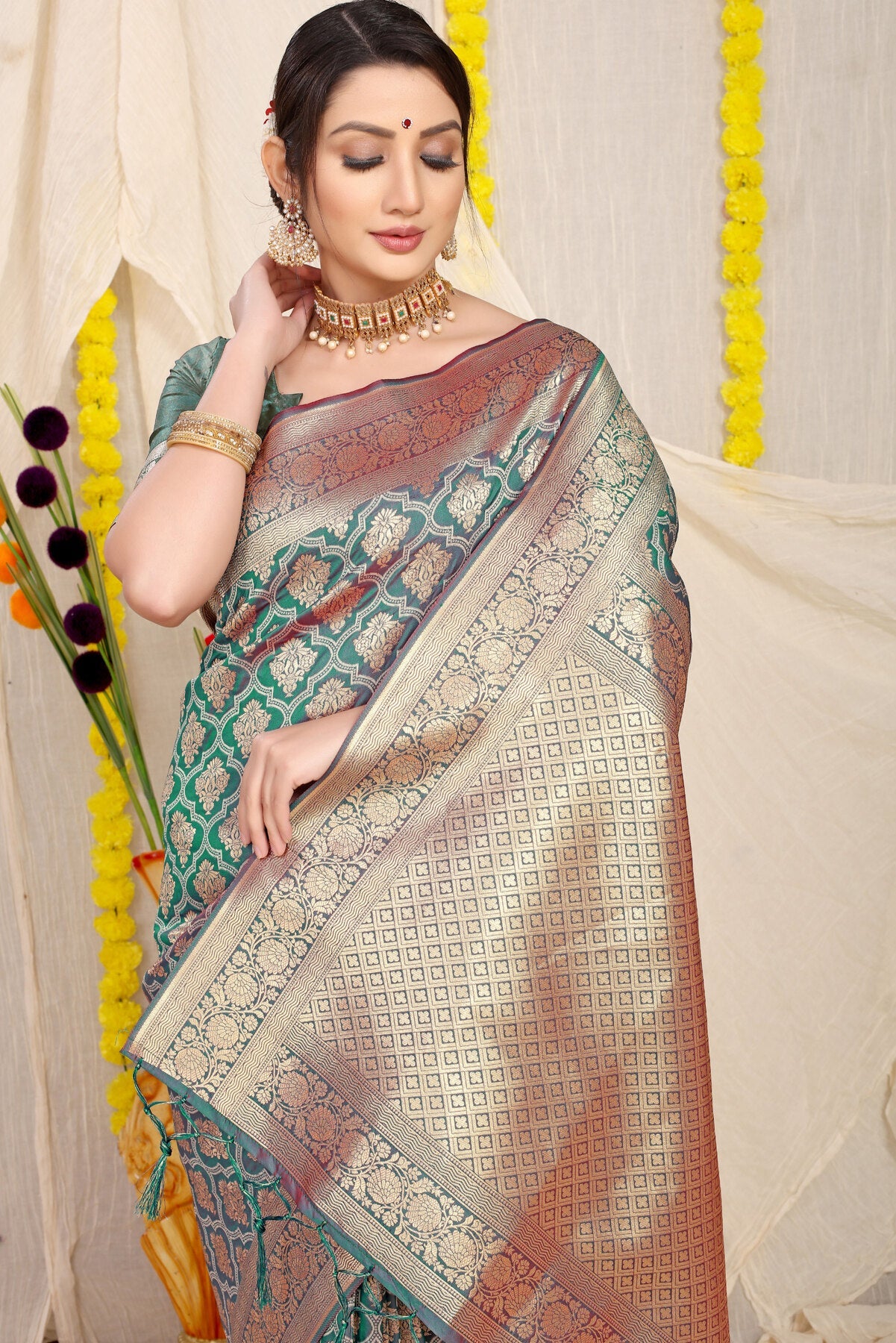 Redolent Rama Kanjivaram Silk With Evocative Blouse Piece