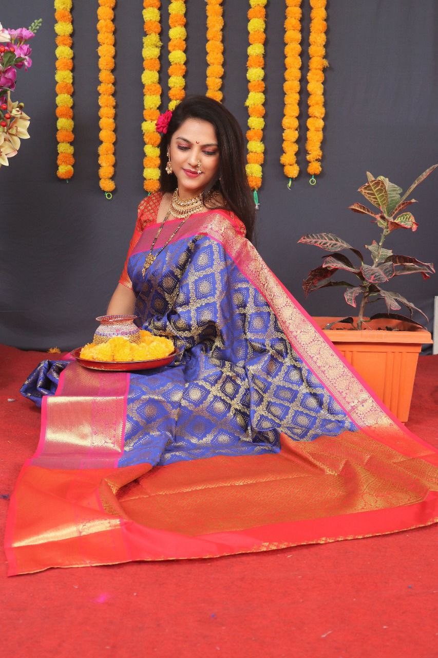 Demure Blue Kanjivaram Silk With Beauteous Blouse Piece