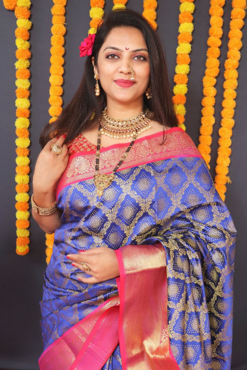 Demure Blue Kanjivaram Silk With Beauteous Blouse Piece