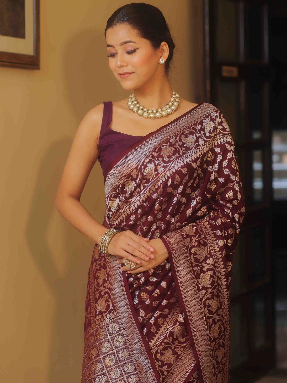 Fancifull Wine Soft Silk Saree With Classic Blouse Piece