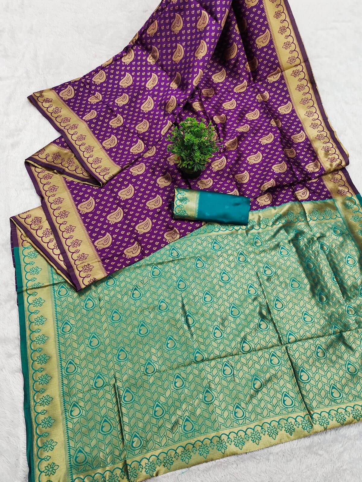 Alluring Purple Soft Silk Saree With Gorgeous Blouse Piece
