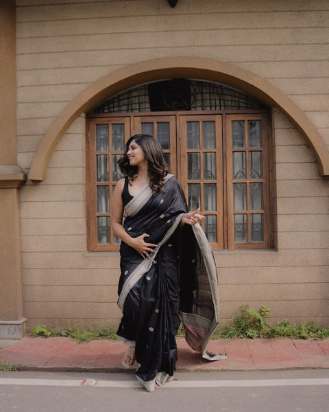 Assemblage Black Soft Silk Saree With Ebullience Blouse Piece