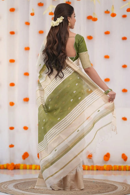 Brood Beige Cotton Silk Saree With Winsome Blouse Piece