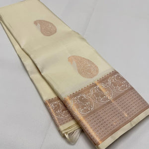Flaunt Off White Soft Silk Saree With Sumptuous Blouse Piece