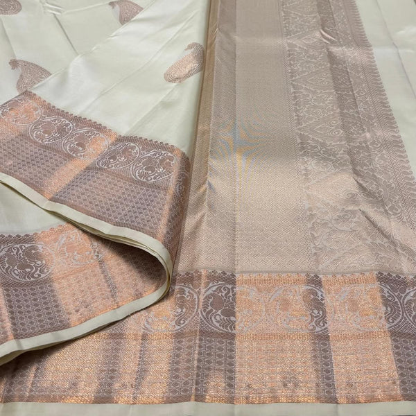 Flaunt Off White Soft Silk Saree With Sumptuous Blouse Piece