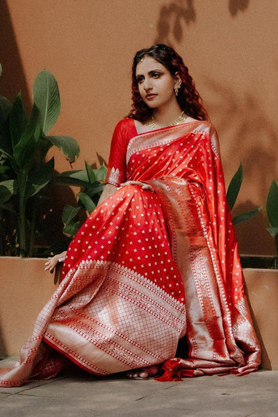 Intricate Red Soft Silk Saree With Delightful Blouse Piece