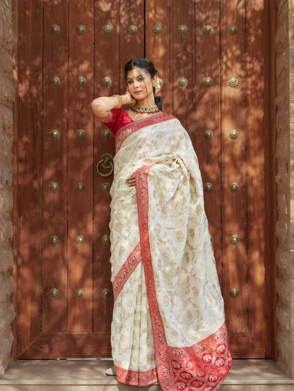 Delectable Beige Soft Silk Saree With Smashing Blouse Piece