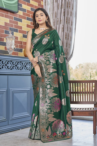 Majesty Dark Green Soft Silk Saree With Desirable Blouse Piece