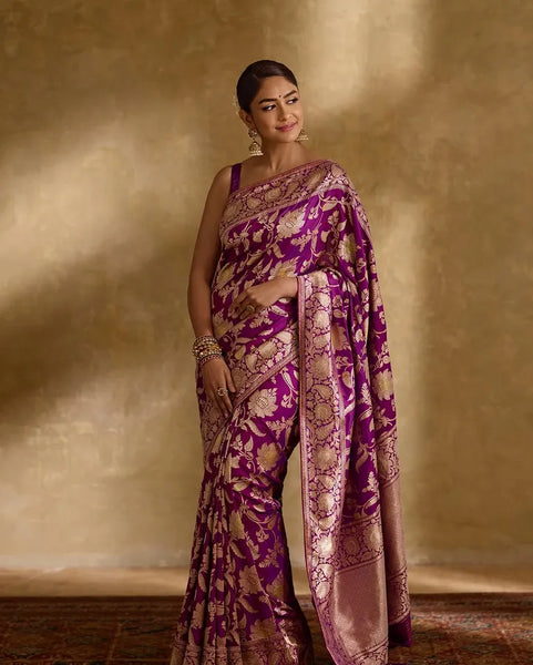 Elaborate Purple Soft Silk Saree With Luxuriant Blouse Piece