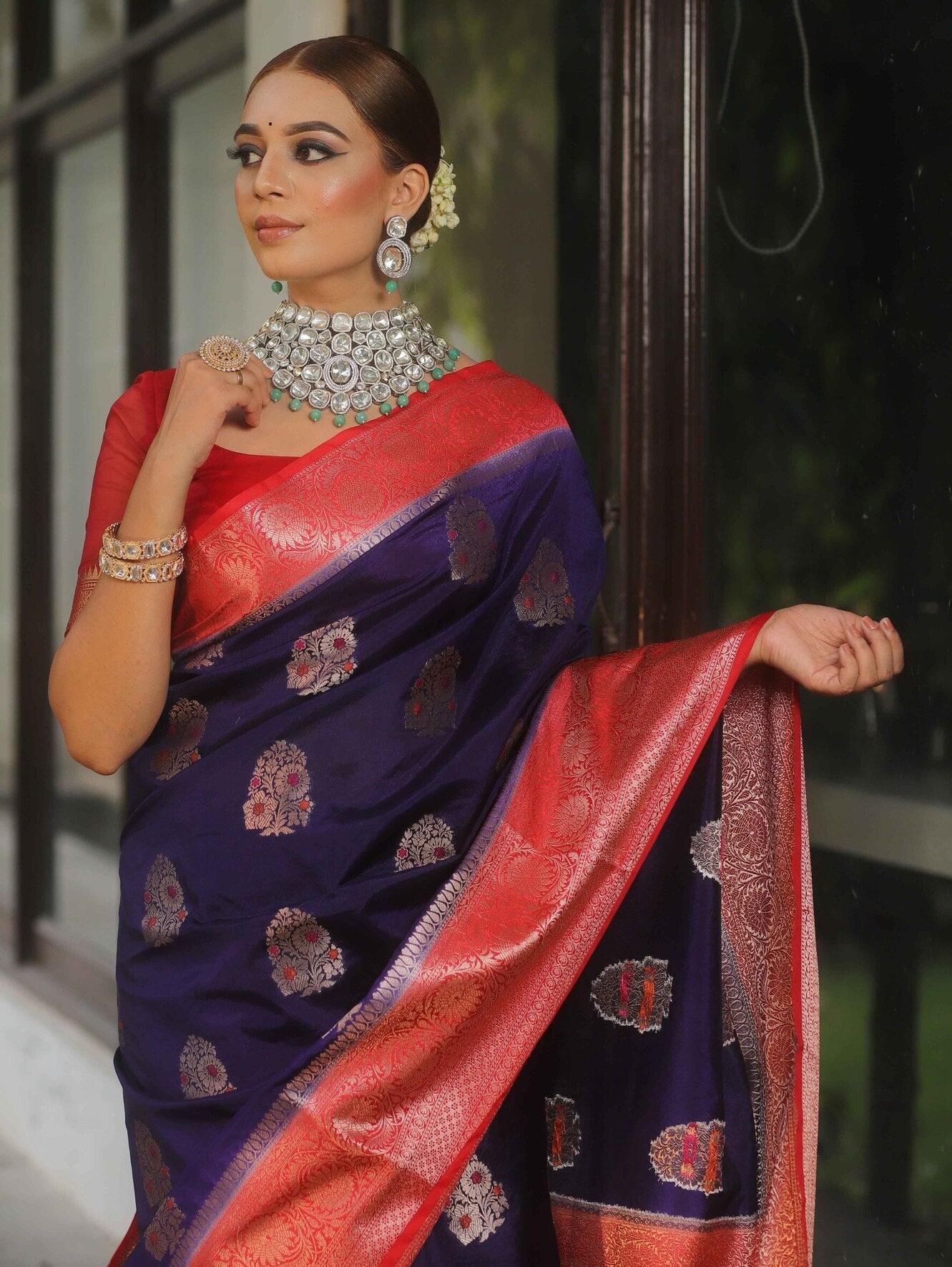 Embrocation Navy Blue Soft Silk Saree With Glowing Blouse Piece