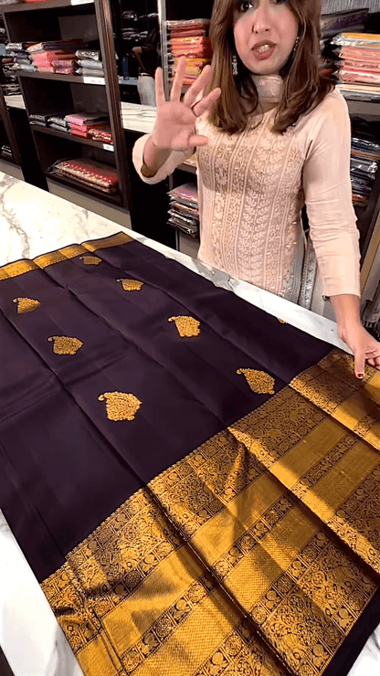 Blissful Purple Soft Banarasi Silk Saree With Efflorescence Blouse Piece