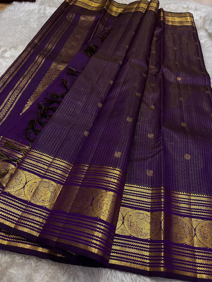 Profuse Purple Soft Banarasi Silk Saree With Evanescent Blouse Piece