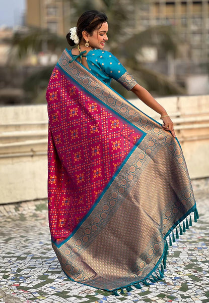 Pulsating Wine Soft Silk Saree With Luxuriant  Blouse Piece