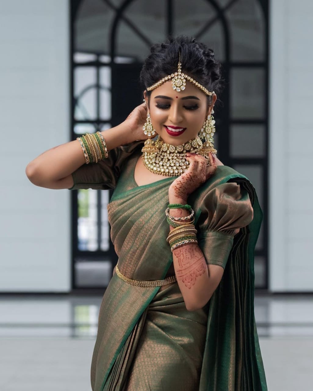 Deserving Green Soft Silk Saree with Energetic Blouse Piece