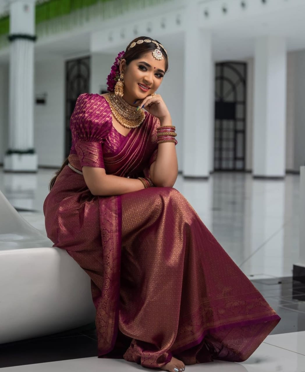 Deserving Purple Soft Silk Saree with Energetic Blouse Piece