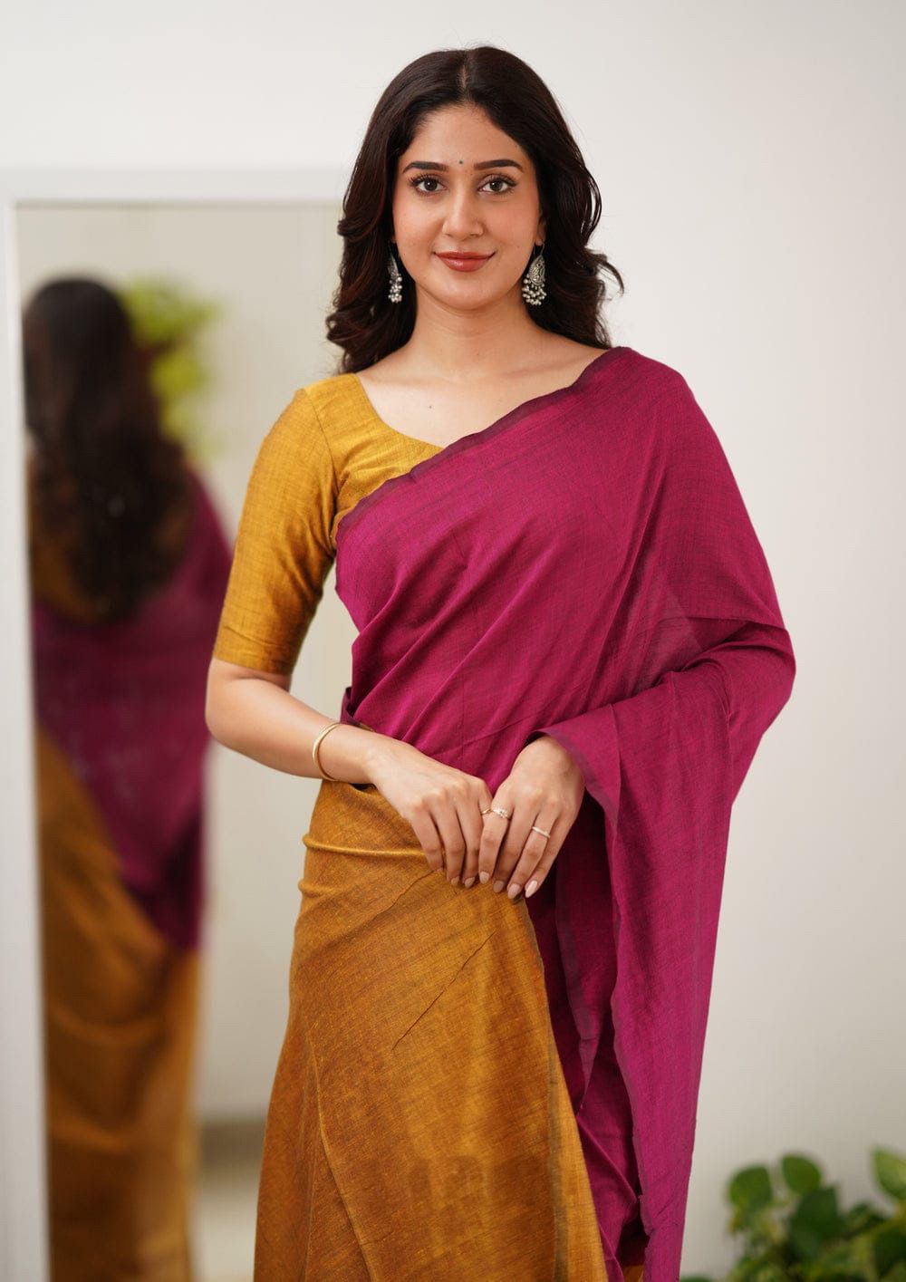 Bucolic Dark Pink Cotton Silk Saree With Ethnic Blouse Piece