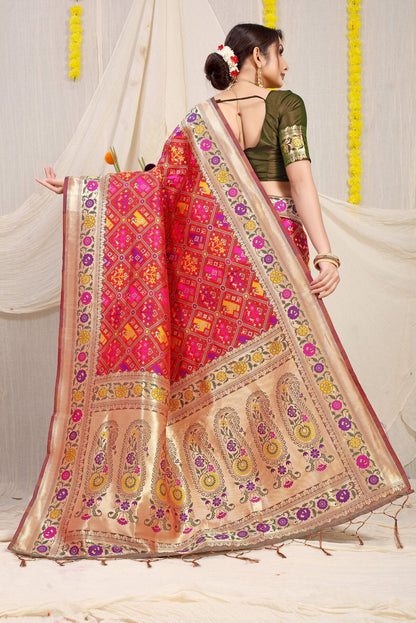 Vestigial Red Paithani Silk Saree With Admirable Blouse Piece
