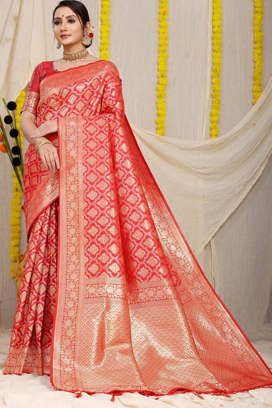 Surreptitious Red Kanjivaram Silk With Embrocation Blouse Piece