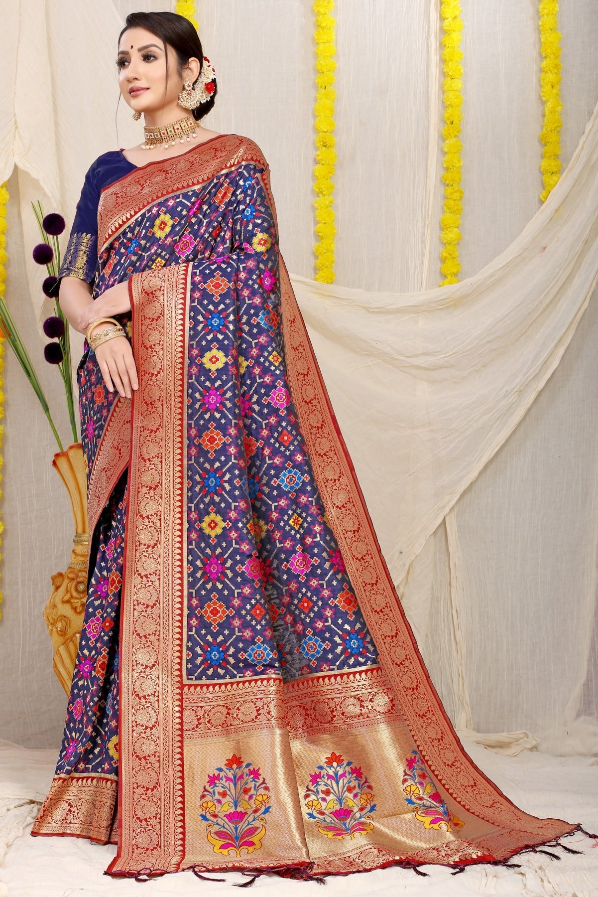 Unique Navy Blue Soft Patola Silk Saree with Demanding Blouse Piece