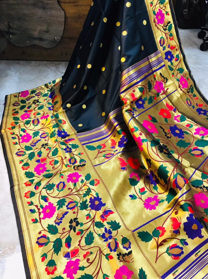 Twirling Black Paithani Silk Saree With Sizzling Blouse Piece