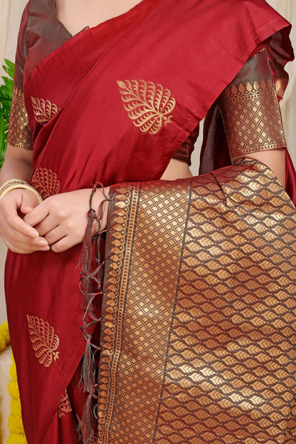 Glowing Maroon Soft Banarasi Silk Saree With Lissome Blouse Piece