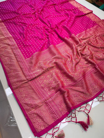 Bucolic Dark Pink Soft Banarasi Silk Saree With Demanding Blouse Piece