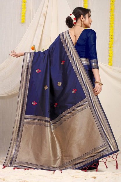 Stylish Navy Blue Banarasi Silk Saree With Magnetic Blouse Piece