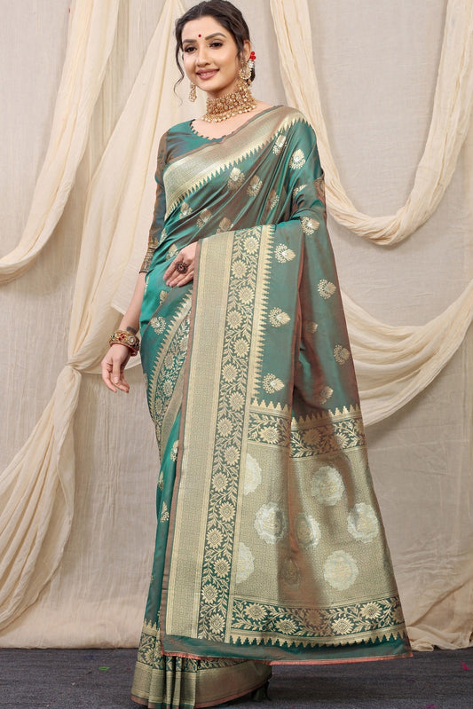 Confounding Grey Kanjivaram Silk With Effervescent Blouse Piece
