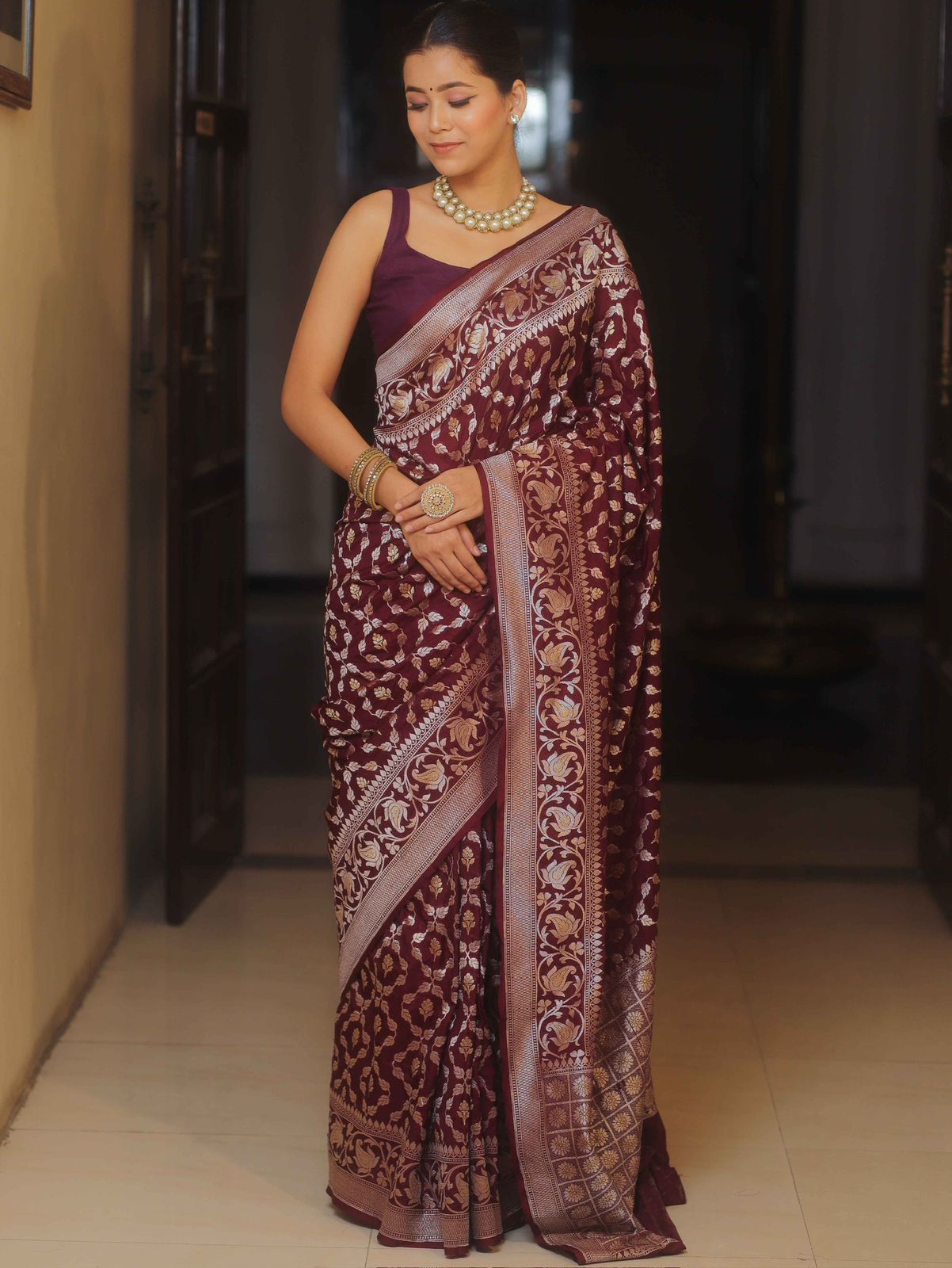 Fancifull Wine Soft Silk Saree With Classic Blouse Piece