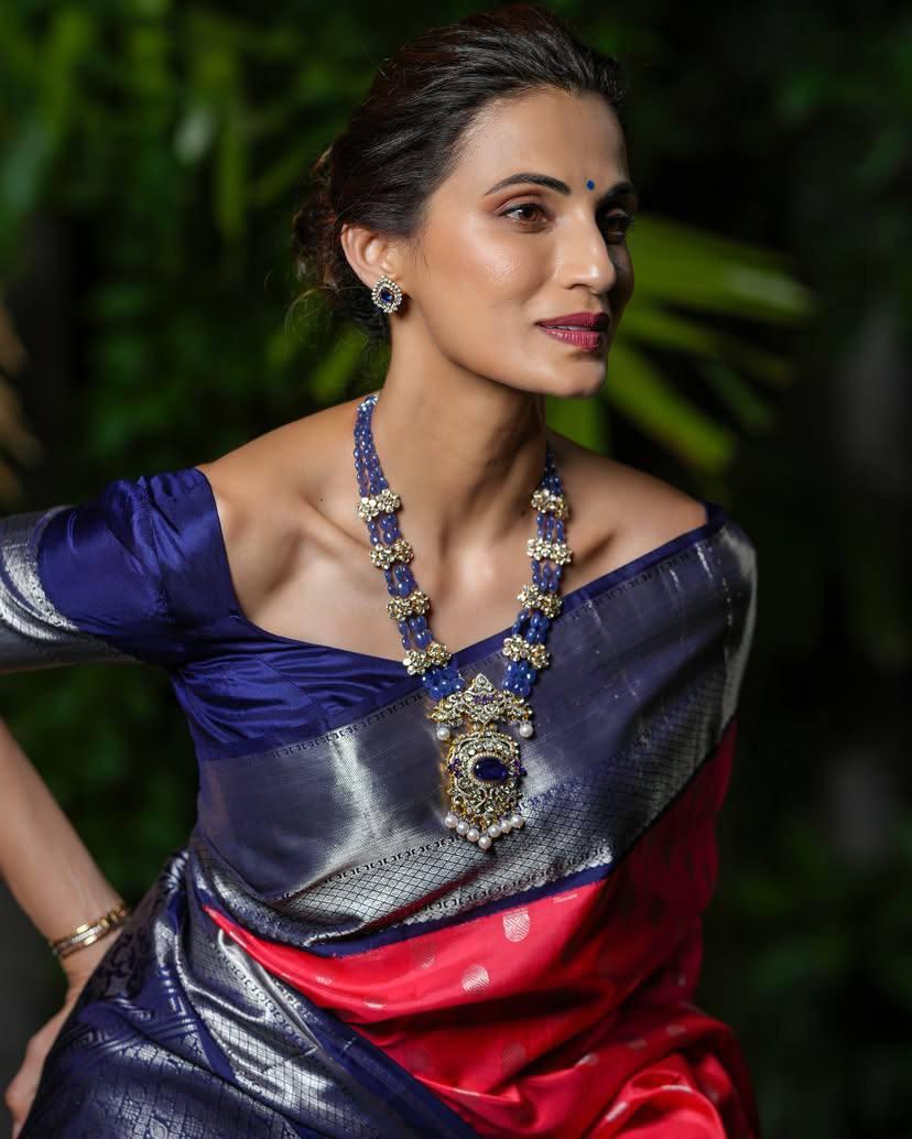 Extraordinary Dark Pink Soft Silk Saree With Glowing Blouse Piece