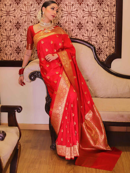 Eloquence Red Soft Silk Saree With Marvellous Blouse Piece