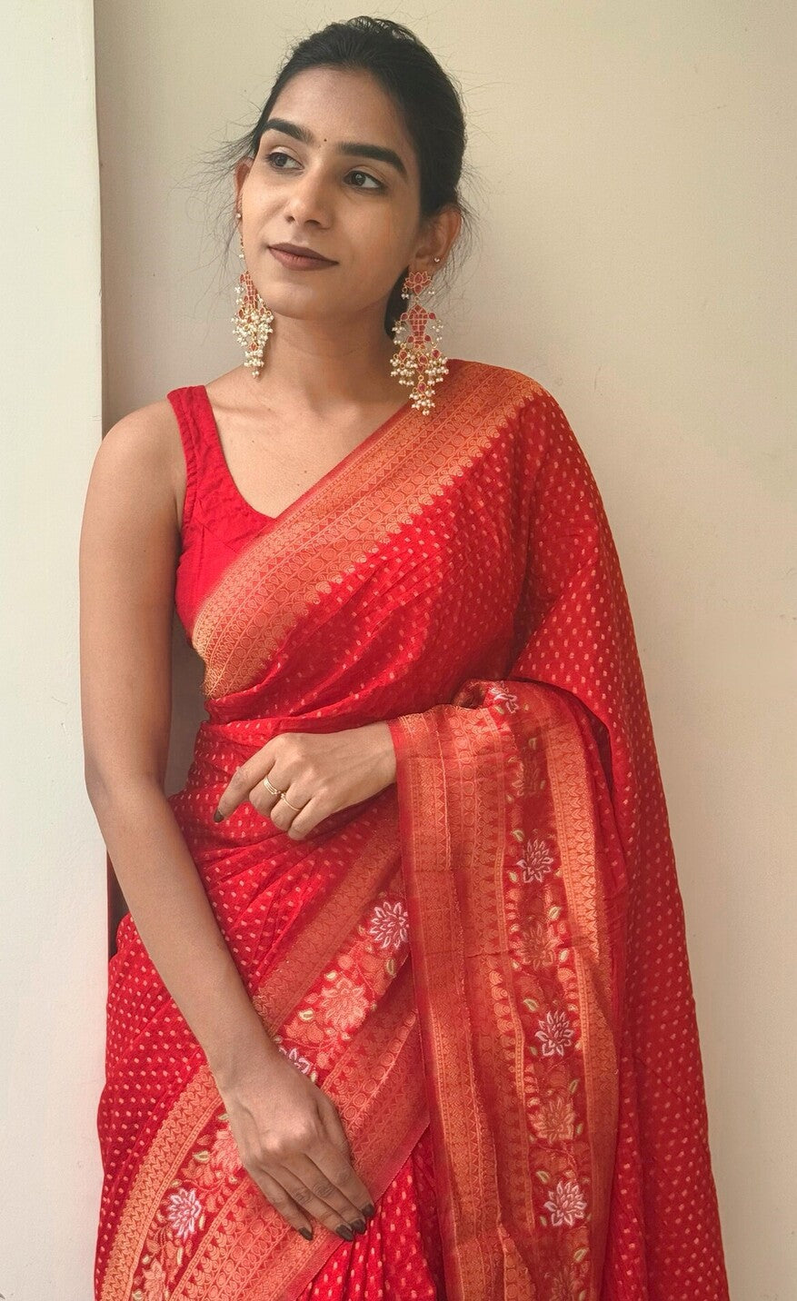 Beautiful Red Soft Banarasi Silk Saree With Snazzy Blouse Piece