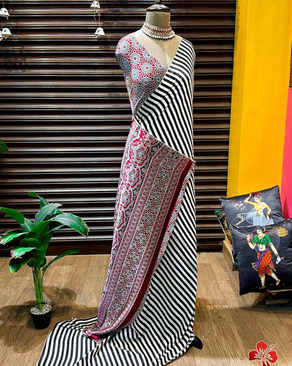 Posh Off White Digital Printed Crape Silk Saree With Classy Blouse Piece