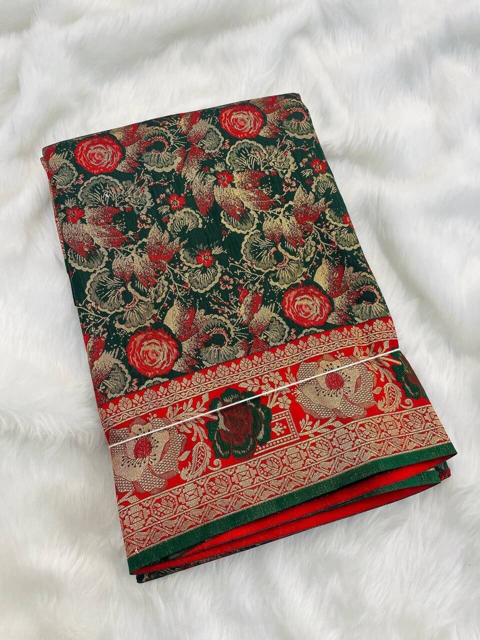 Brood Dark Green Soft Banarasi Silk Saree With Desirable Blouse Piece