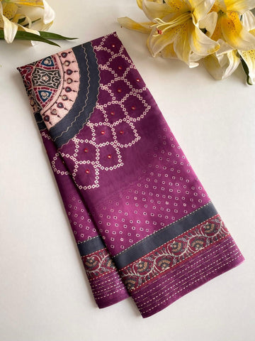 Intricate Magenta Embroidery Work Soft Silk Saree With EngrossingBlouse Piece